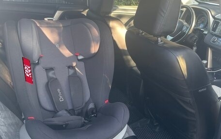Toyota RAV4, 2014 год, 1 750 000 рублей, 9 фотография