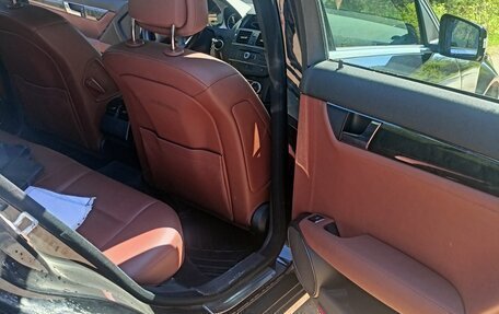 Mercedes-Benz C-Класс, 2010 год, 1 500 000 рублей, 23 фотография