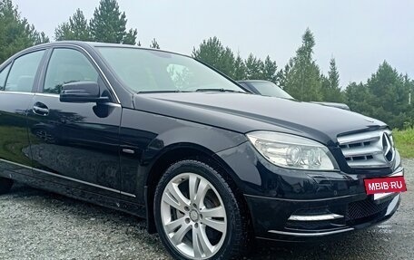 Mercedes-Benz C-Класс, 2010 год, 1 500 000 рублей, 10 фотография