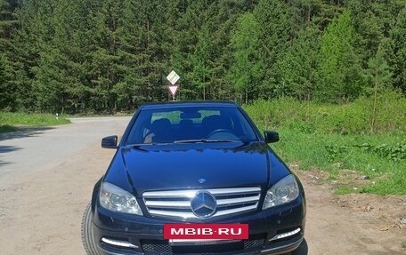 Mercedes-Benz C-Класс, 2010 год, 1 500 000 рублей, 33 фотография
