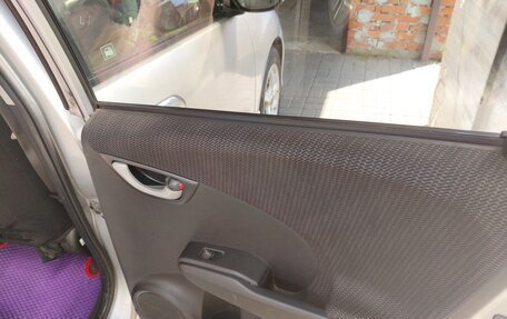Honda Fit III, 2011 год, 900 000 рублей, 12 фотография