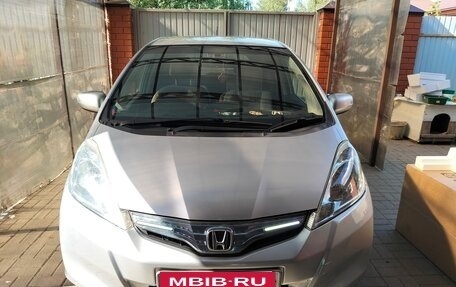 Honda Fit III, 2011 год, 900 000 рублей, 8 фотография