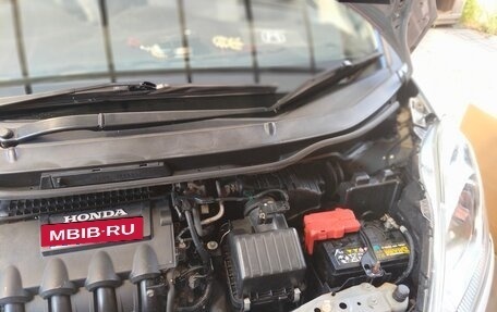 Honda Fit III, 2011 год, 900 000 рублей, 19 фотография