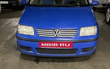 Volkswagen Polo III рестайлинг, 2000 год, 300 000 рублей, 40 фотография