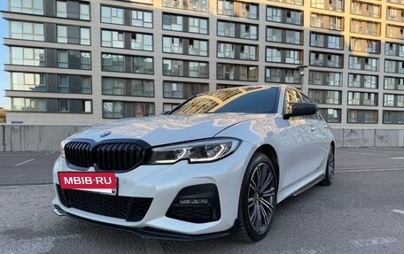 BMW 3 серия, 2020 год, 4 100 000 рублей, 31 фотография