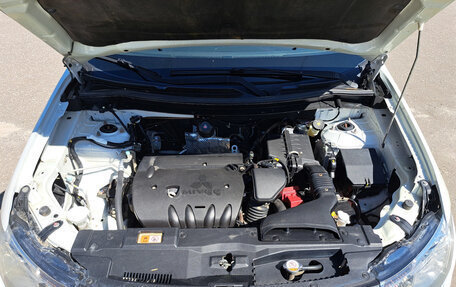 Mitsubishi Outlander III рестайлинг 3, 2013 год, 1 261 000 рублей, 13 фотография