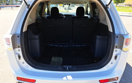 Mitsubishi Outlander III рестайлинг 3, 2013 год, 1 261 000 рублей, 14 фотография
