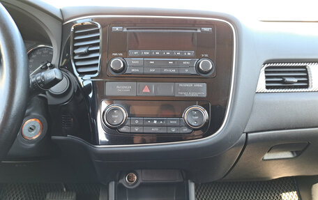 Mitsubishi Outlander III рестайлинг 3, 2013 год, 1 261 000 рублей, 19 фотография