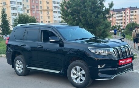 Toyota Land Cruiser Prado 150 рестайлинг 2, 2018 год, 4 000 000 рублей, 2 фотография