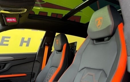 Lamborghini Urus I, 2025 год, 50 000 000 рублей, 16 фотография