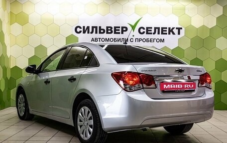 Chevrolet Cruze II, 2011 год, 650 000 рублей, 6 фотография