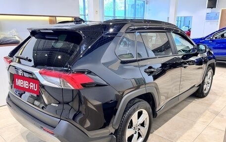 Toyota RAV4, 2021 год, 2 849 000 рублей, 5 фотография