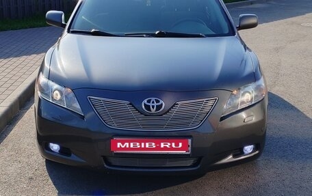 Toyota Camry, 2008 год, 780 000 рублей, 2 фотография