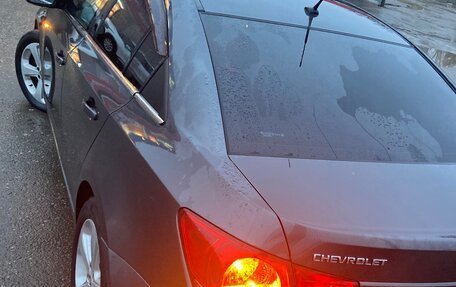 Chevrolet Cruze II, 2010 год, 750 000 рублей, 6 фотография