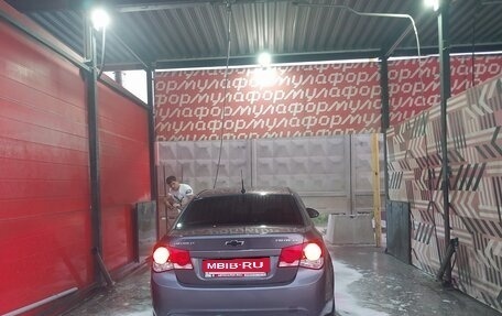 Chevrolet Cruze II, 2010 год, 750 000 рублей, 3 фотография