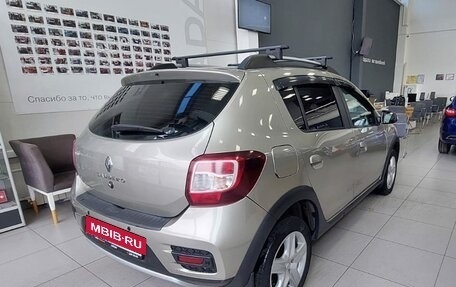 Renault Sandero II рестайлинг, 2015 год, 650 000 рублей, 4 фотография