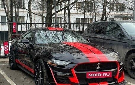 Ford Mustang VI рестайлинг, 2018 год, 3 000 000 рублей, 2 фотография