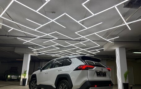 Toyota RAV4, 2025 год, 3 800 000 рублей, 3 фотография