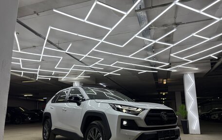 Toyota RAV4, 2025 год, 3 800 000 рублей, 8 фотография