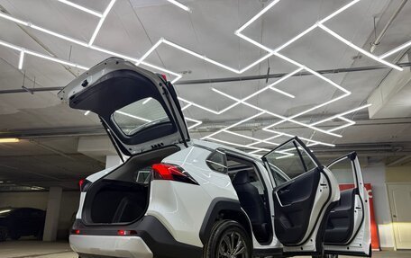 Toyota RAV4, 2025 год, 3 800 000 рублей, 18 фотография