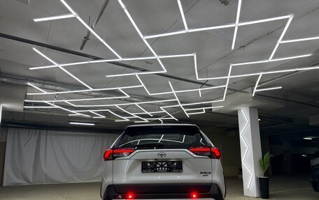 Toyota RAV4, 2025 год, 3 800 000 рублей, 11 фотография