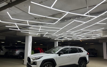 Toyota RAV4, 2025 год, 3 800 000 рублей, 14 фотография