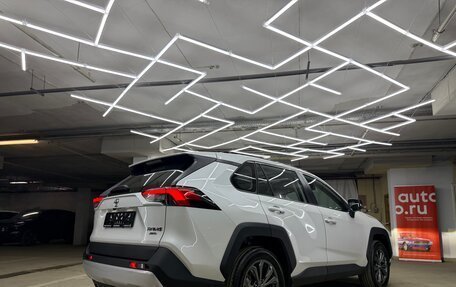 Toyota RAV4, 2025 год, 3 800 000 рублей, 10 фотография