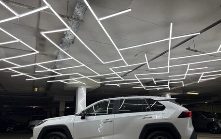 Toyota RAV4, 2025 год, 3 800 000 рублей, 13 фотография