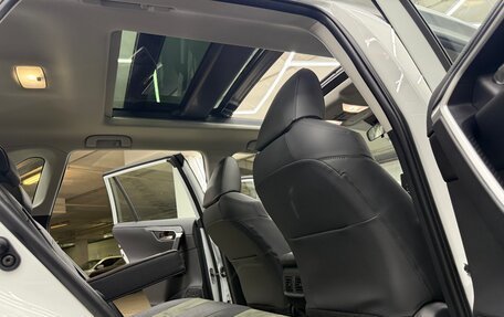 Toyota RAV4, 2025 год, 3 800 000 рублей, 33 фотография