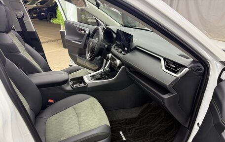 Toyota RAV4, 2025 год, 3 800 000 рублей, 34 фотография