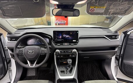 Toyota RAV4, 2025 год, 3 800 000 рублей, 27 фотография