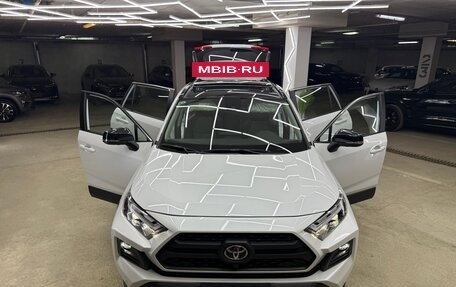 Toyota RAV4, 2025 год, 3 800 000 рублей, 15 фотография