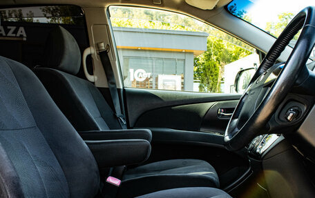 Toyota Estima III рестайлинг -2, 2013 год, 2 189 000 рублей, 9 фотография