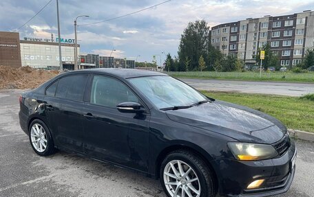 Volkswagen Jetta VI, 2013 год, 860 000 рублей, 2 фотография