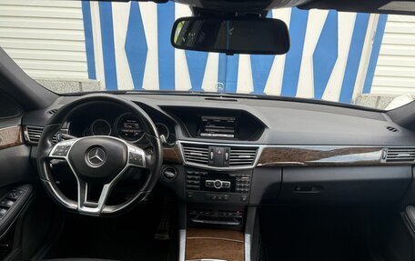 Mercedes-Benz E-Класс, 2012 год, 1 500 000 рублей, 2 фотография
