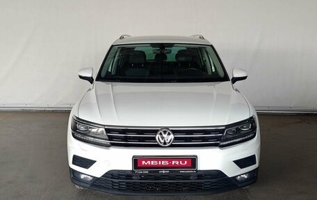 Volkswagen Tiguan II, 2018 год, 1 977 000 рублей, 2 фотография