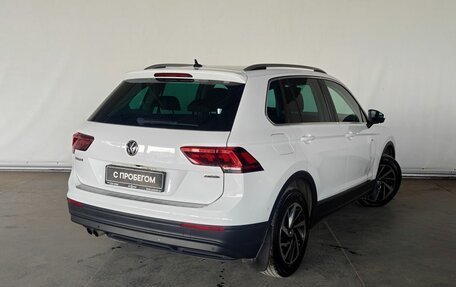 Volkswagen Tiguan II, 2018 год, 1 977 000 рублей, 6 фотография