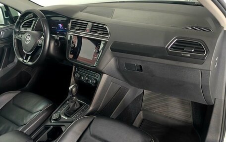 Volkswagen Tiguan II, 2018 год, 1 977 000 рублей, 11 фотография