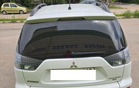 Mitsubishi Outlander III рестайлинг 3, 2012 год, 1 400 000 рублей, 2 фотография