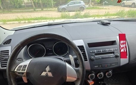 Mitsubishi Outlander III рестайлинг 3, 2012 год, 1 400 000 рублей, 14 фотография