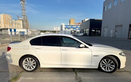 BMW 5 серия, 2016 год, 2 500 000 рублей, 3 фотография