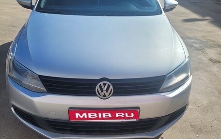 Volkswagen Jetta VI, 2012 год, 850 000 рублей, 4 фотография