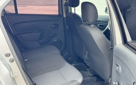 Renault Logan II, 2015 год, 580 000 рублей, 16 фотография