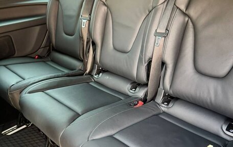 Mercedes-Benz V-Класс, 2018 год, 6 500 000 рублей, 18 фотография