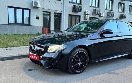 Mercedes-Benz E-Класс, 2016 год, 2 350 000 рублей, 9 фотография