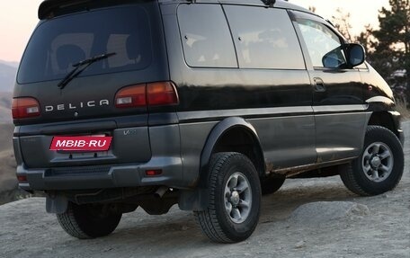 Mitsubishi Delica IV, 2001 год, 920 000 рублей, 10 фотография