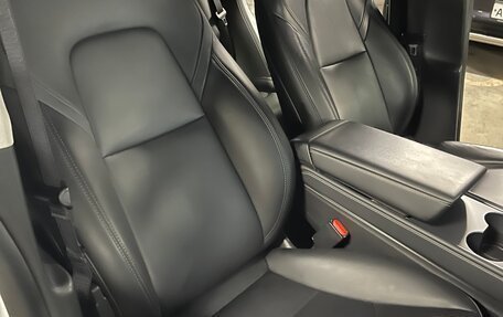 Tesla Model Y I, 2021 год, 4 000 000 рублей, 6 фотография