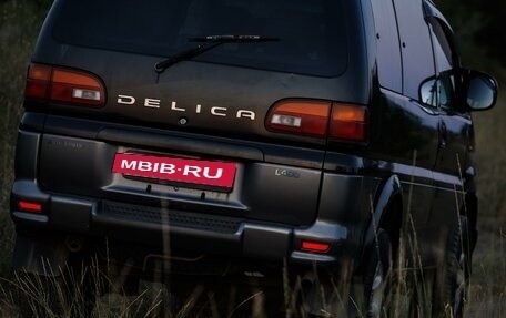 Mitsubishi Delica IV, 2001 год, 920 000 рублей, 5 фотография
