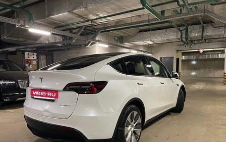 Tesla Model Y I, 2021 год, 4 000 000 рублей, 4 фотография