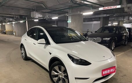 Tesla Model Y I, 2021 год, 4 000 000 рублей, 5 фотография